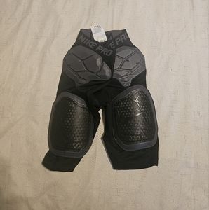 NIKE PRO Boys Football Hyperstrong Hardplate Core Padded Shorts SzL